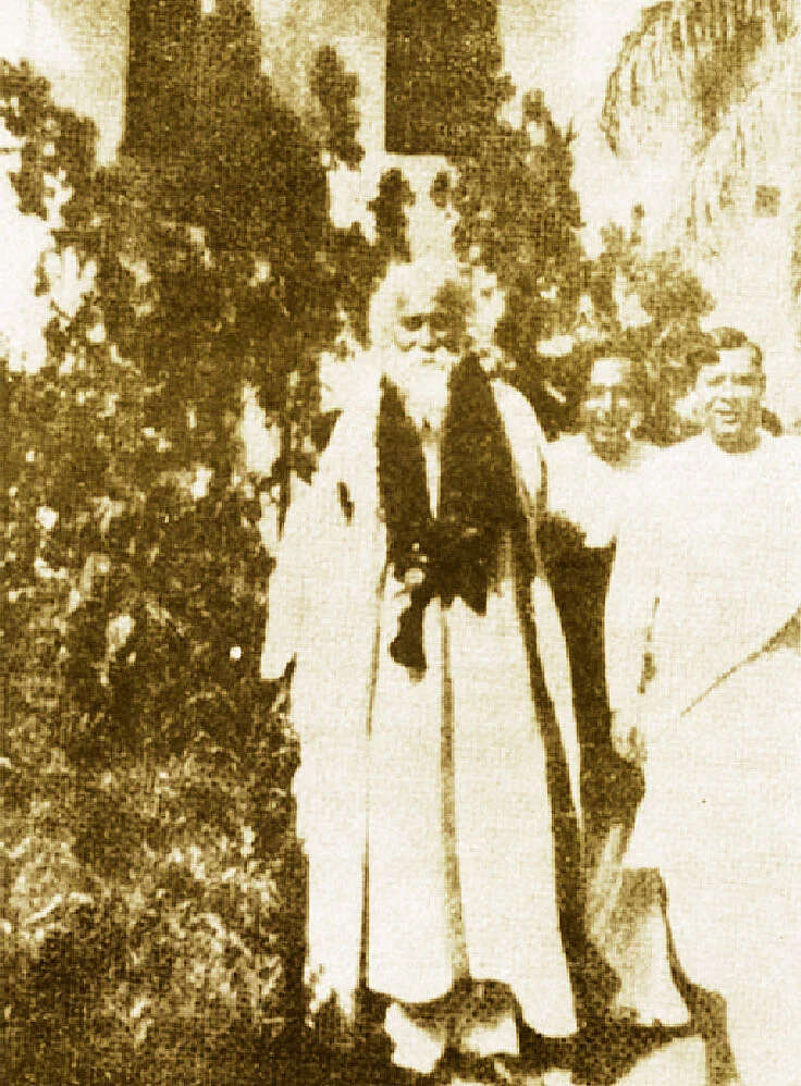 Rabindranath Tagore in Dhaka in 1926 (Wikimedia Commons)