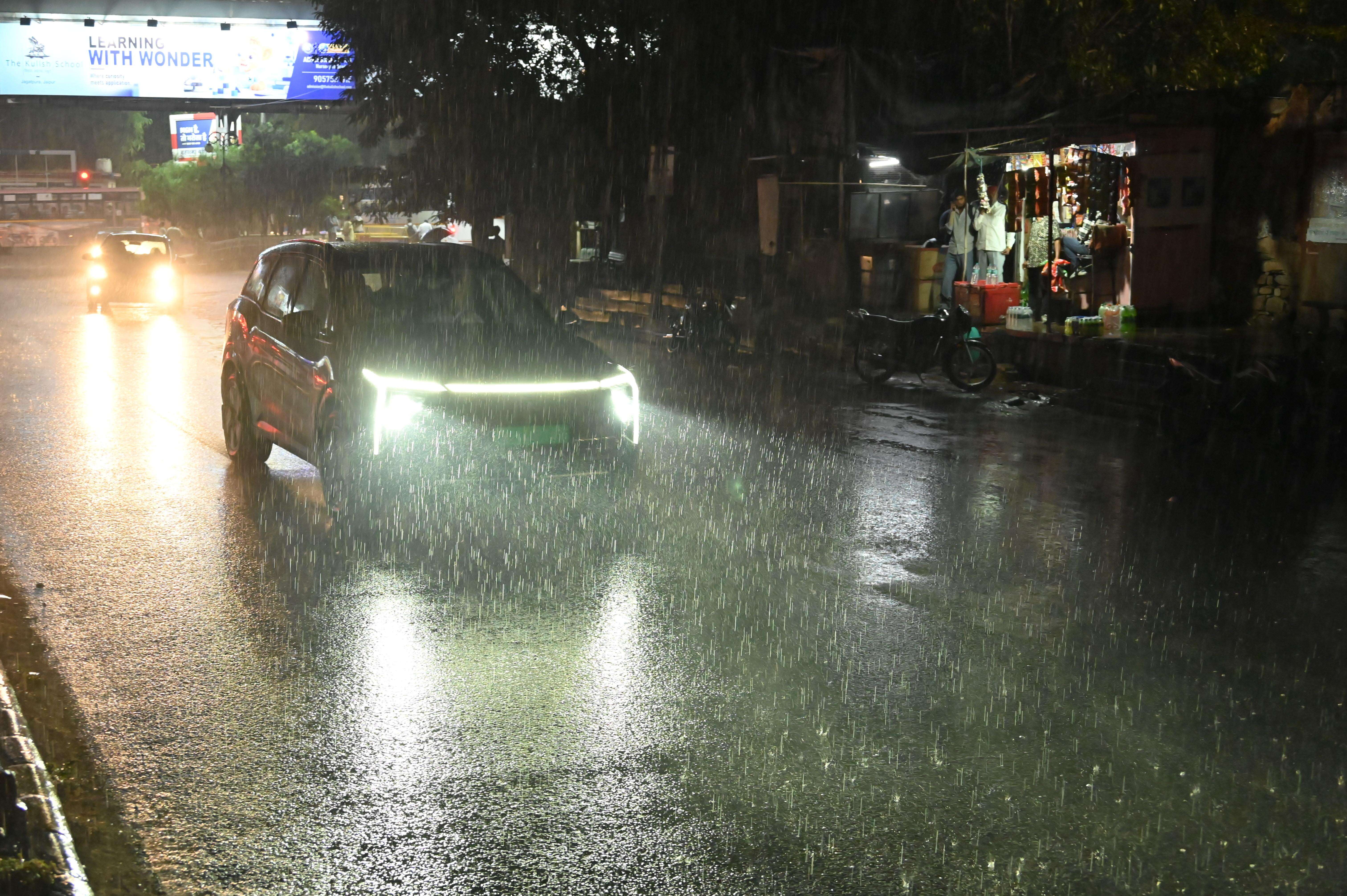 Rain in the city (3).jpeg