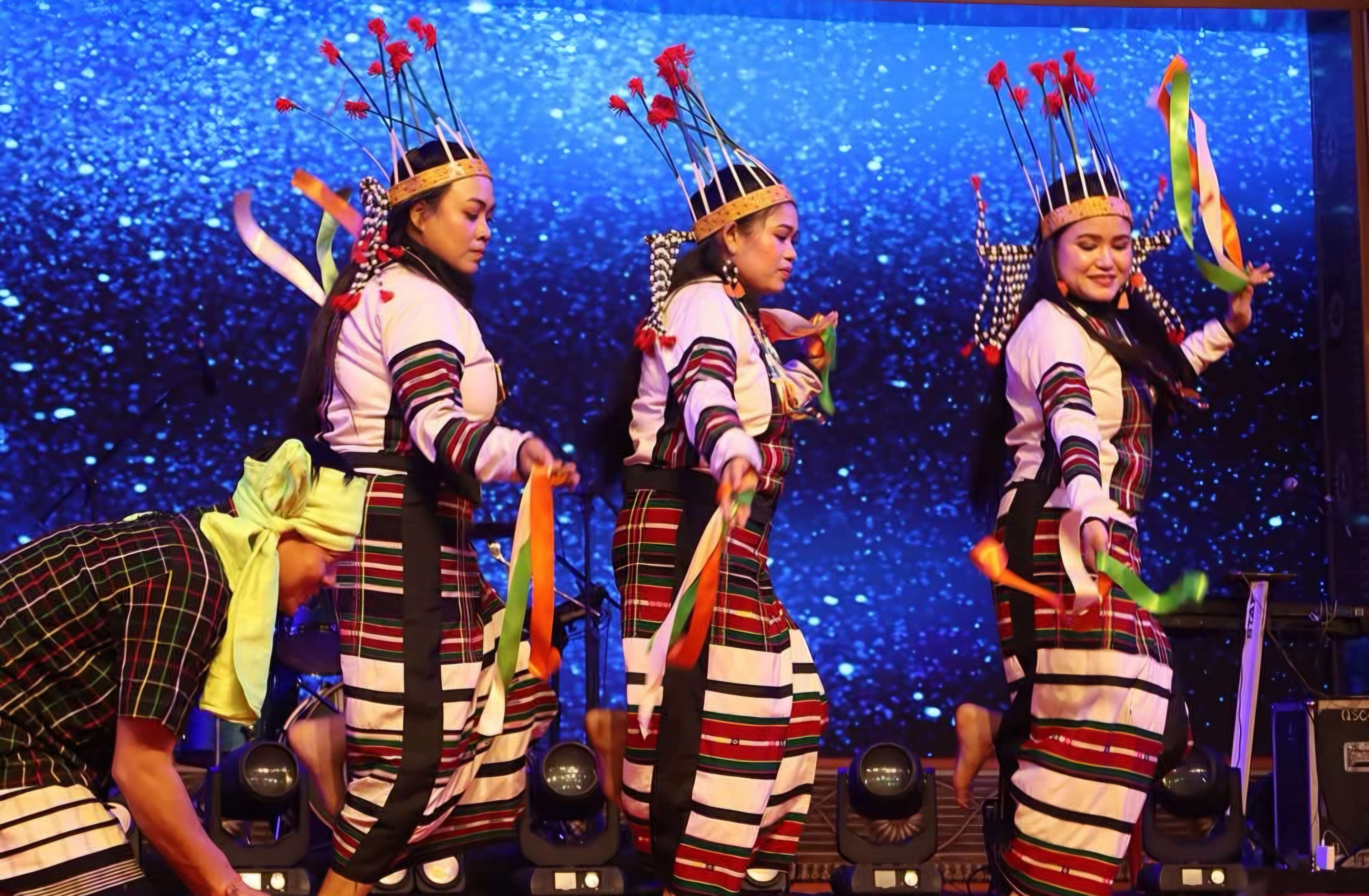 e4667628-90fd-4e6f-9d58-0c0d449543b6_Cheraw_Dance_of_Mizoram_1.jpg