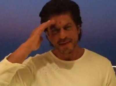 Shah Rukh Khan pens poem for Indian soldiers