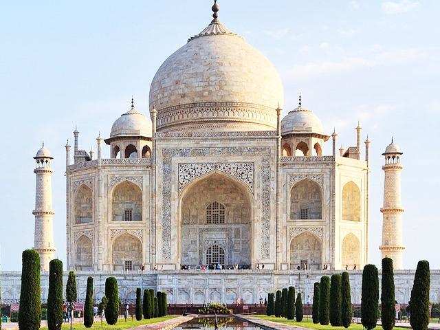 taj mahal: SC stays it order to demolish parking lot near Taj Mahal