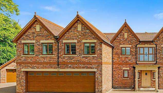 ​The lavish Greater Manchester mansion once owned by boxing legend Ricky Hatton has found a buyer.