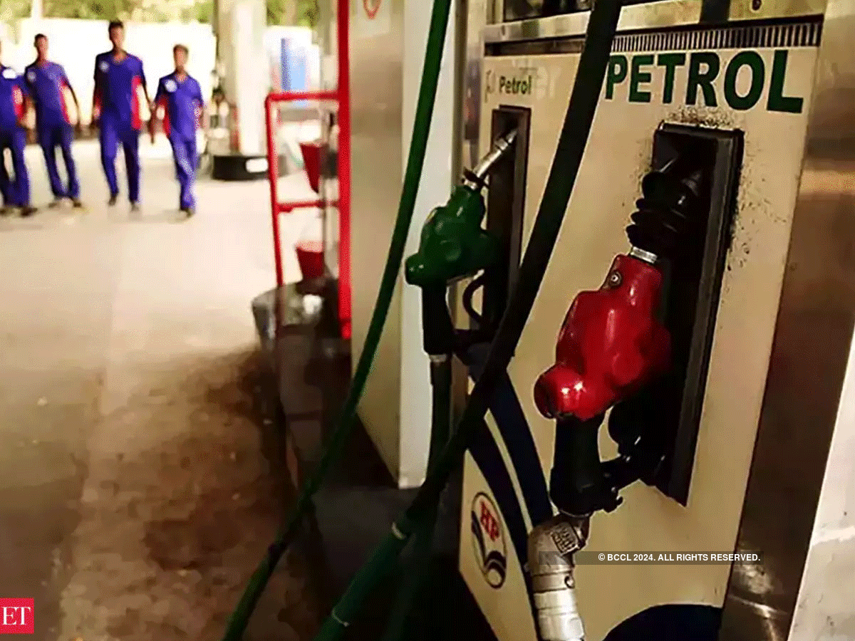 Petrol, diesel prices on a roll: Rise again by 25 paise