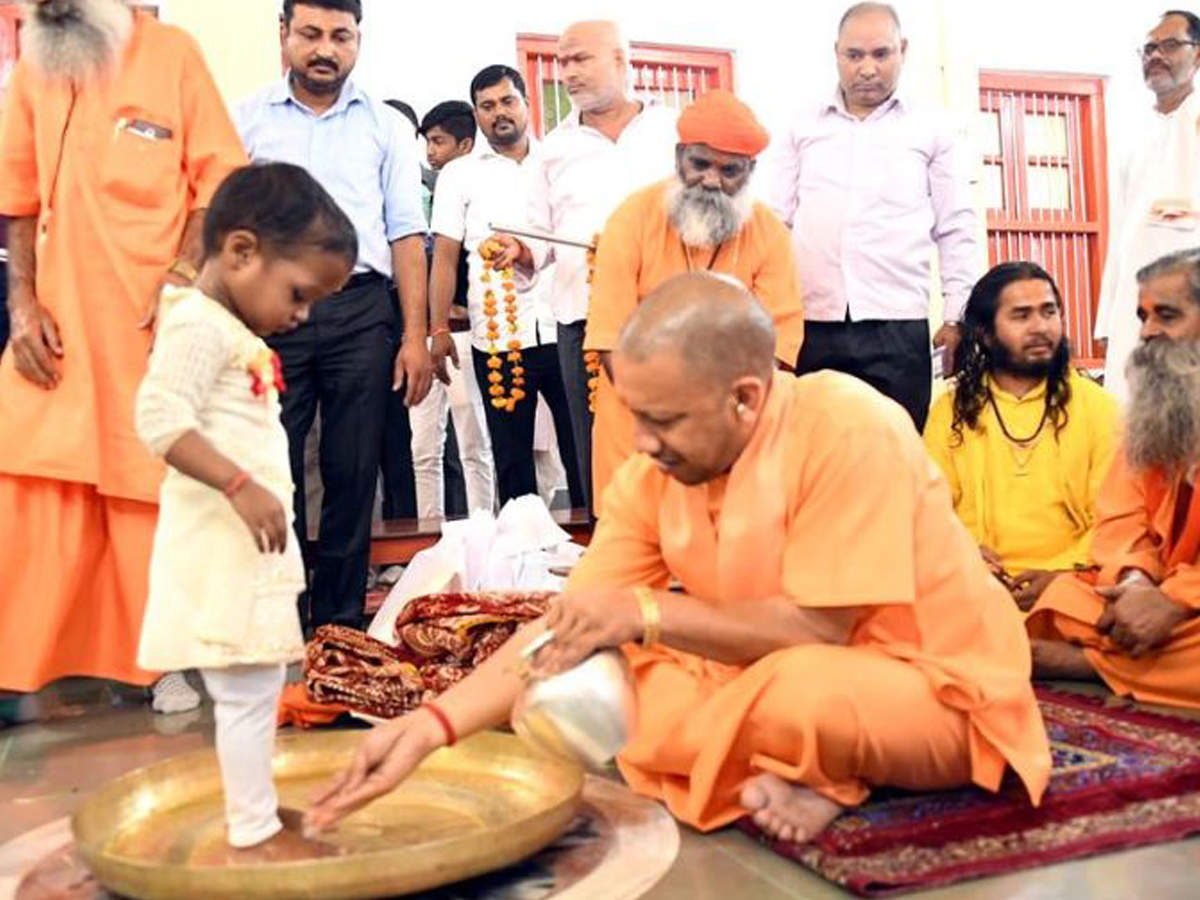 Photos: Yogi Adityanath Performs 'Kanya Pujan' At Gorakhnath Temple ...