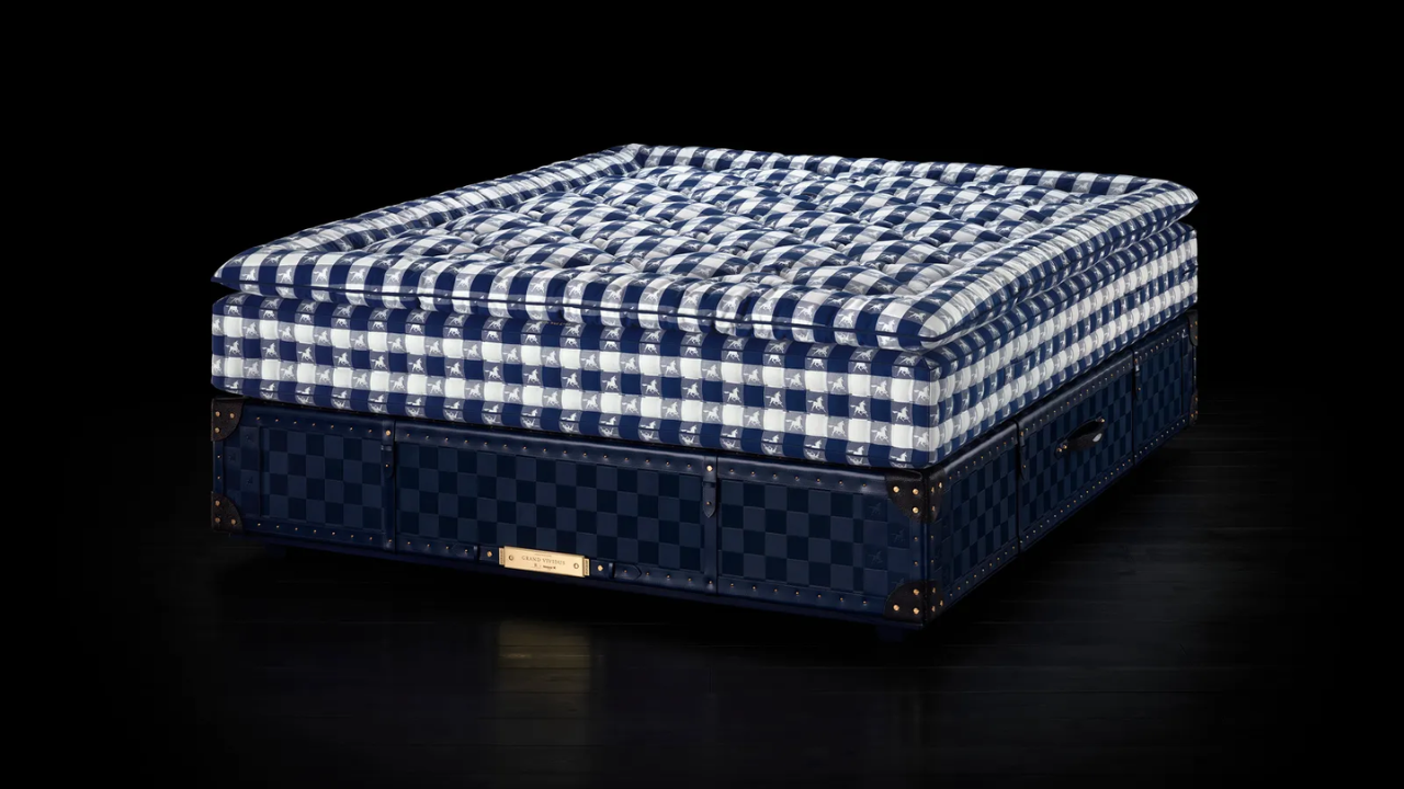 Horsehair is one of the materials that sets Hästens mattresses apart.
