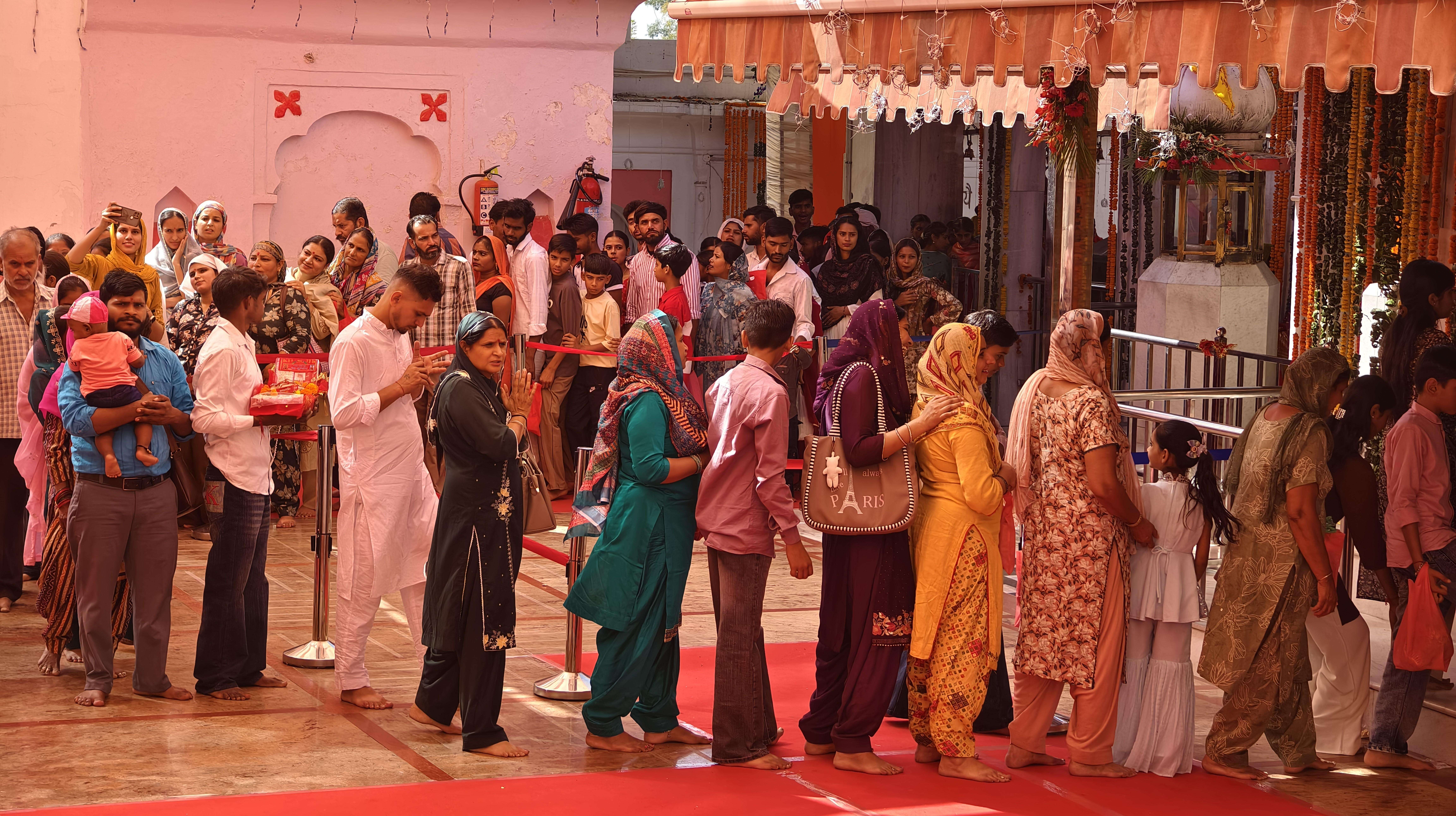 19 Oct  Devotees Throng Mata mansa Devi Temple As Maha Asthmi and Maha navami Coincide (8).jpg