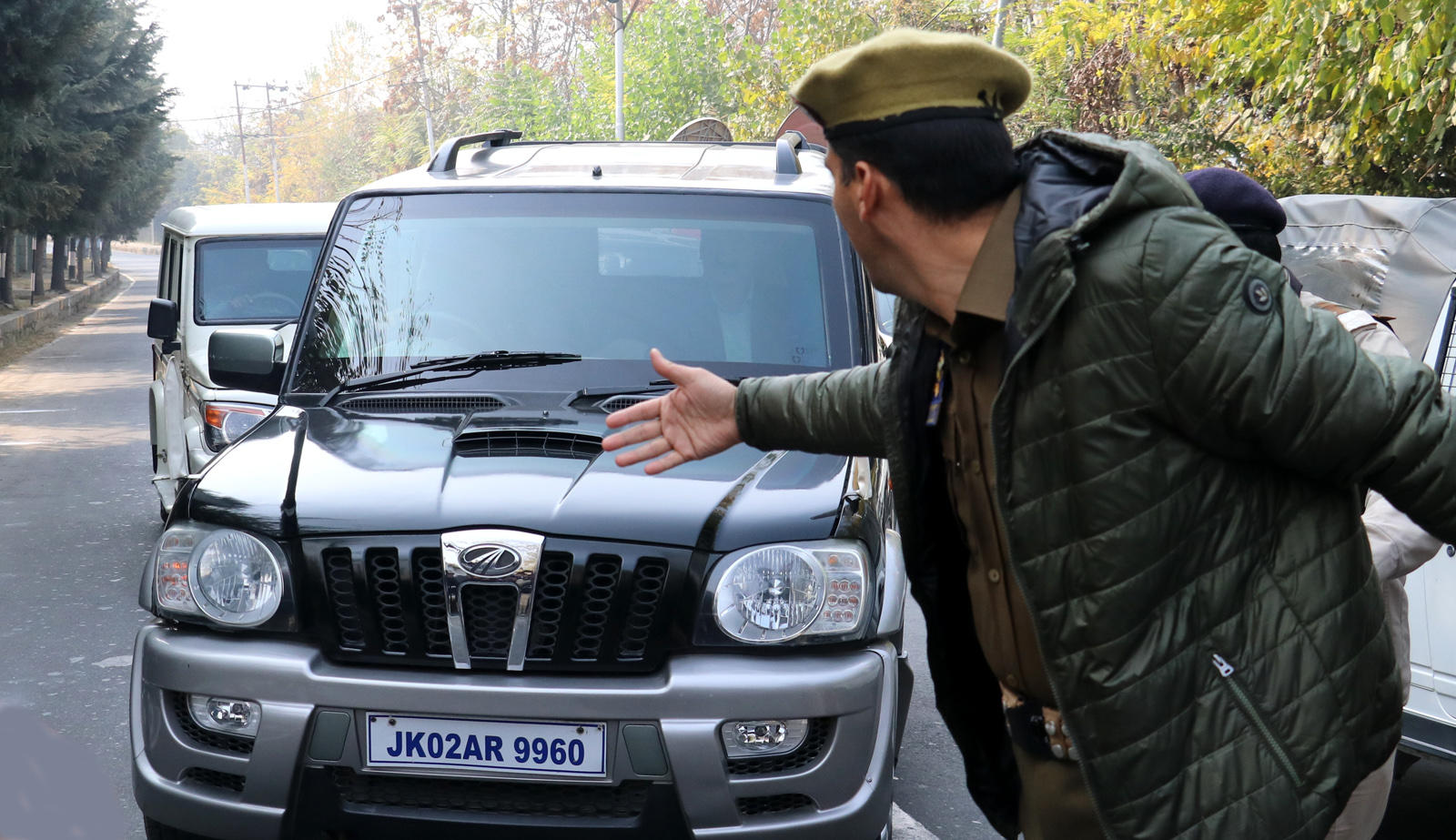 Under Z-security, Interlocutor Dineshwar Sharma reaches Kashmir