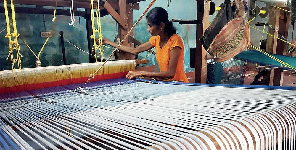 ಉಡುಪಿ ಕೈಮಗ್ಗ ಸೀರೆಯ ಫ್ಯಾಷನ್ ಶೋ | Udupi Handloom Cotton Saree The proud of  Udupi | Vocal for Local - YouTube