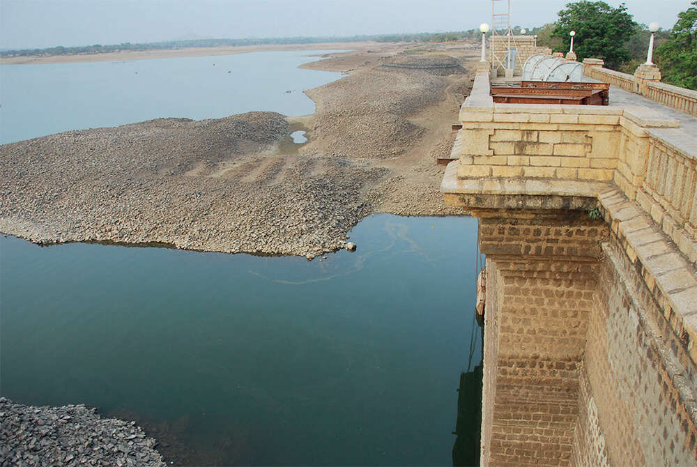 Rise and fall of KRS dam