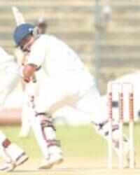 Gopi lights up dull day