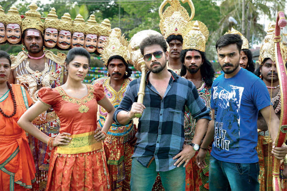 Churikatte movie review Smuggling success