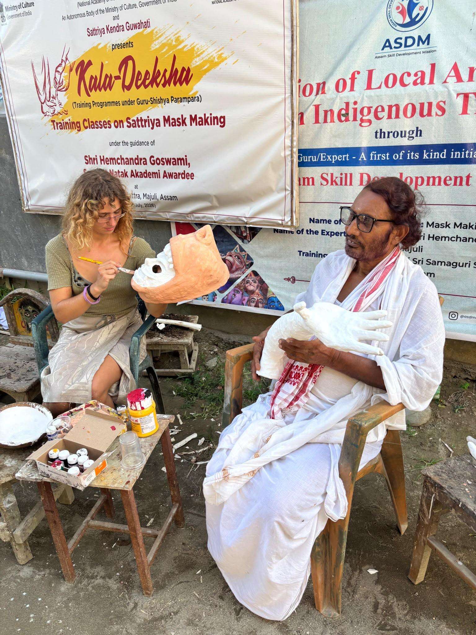 Leyla de Muynck (Left) with Padma Shri Hem Chandra Goswami (Right).jpeg
