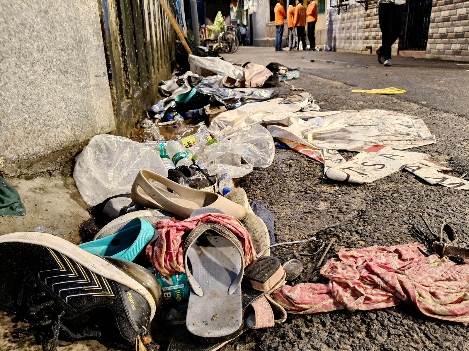 Kolkata pandal stampede: Bengal govt forms SIT, announces Rs 25 lakh ex-gratia, job for victims' kin