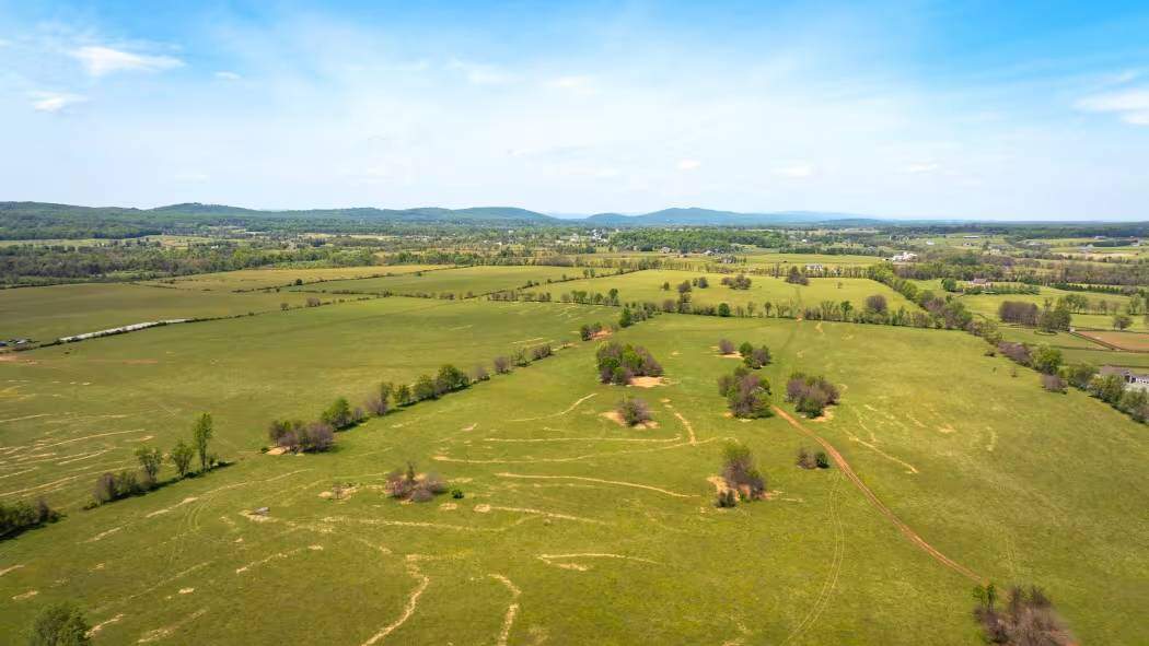 The nearly 750-acre Prosperwell tract includes vineyards, farmland and a historic 1700s house.