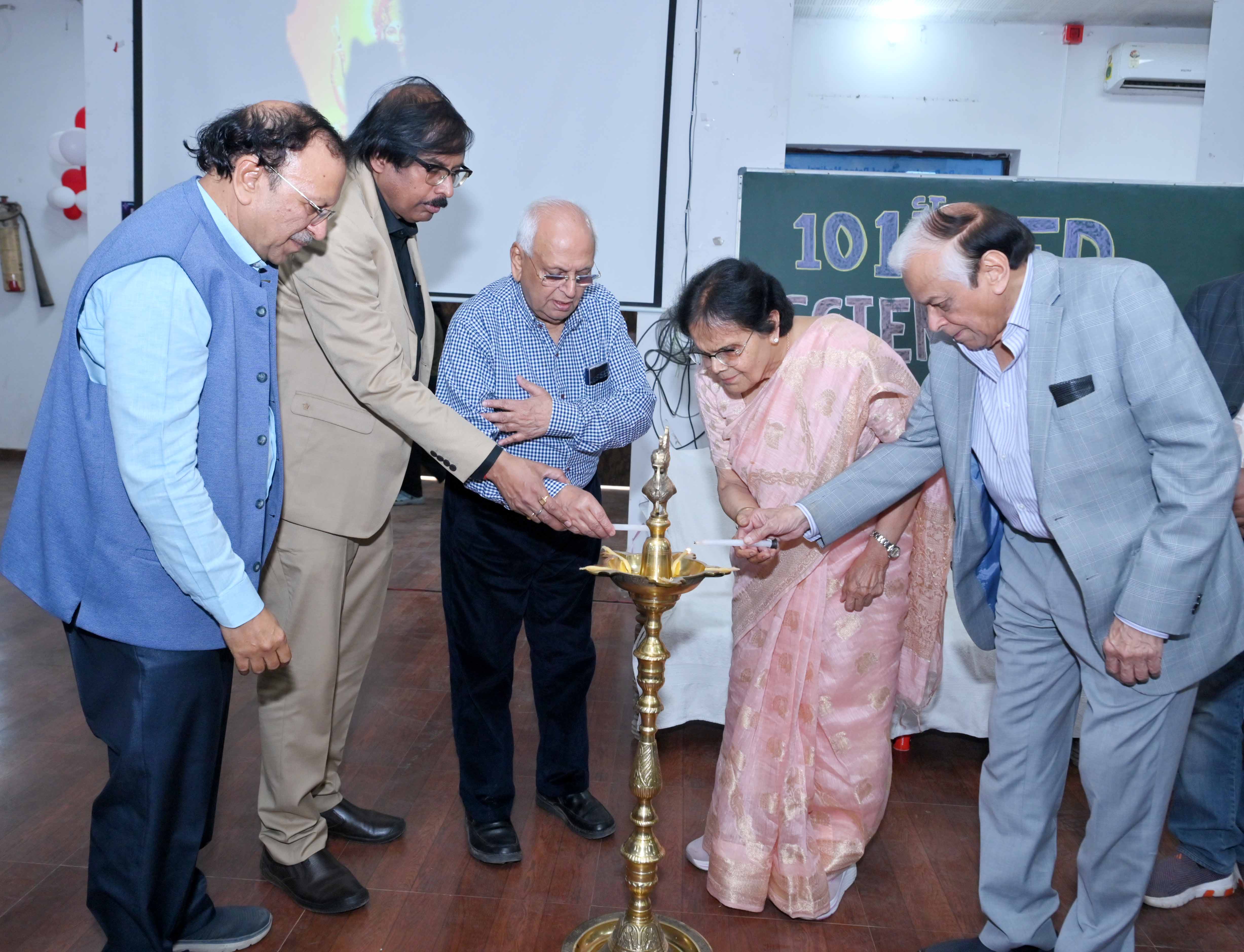49437b81-66bc-4495-994f-38db69e91a2f_24th-Feb_Patna_Medical_College_Alumni_Association_01.jpg