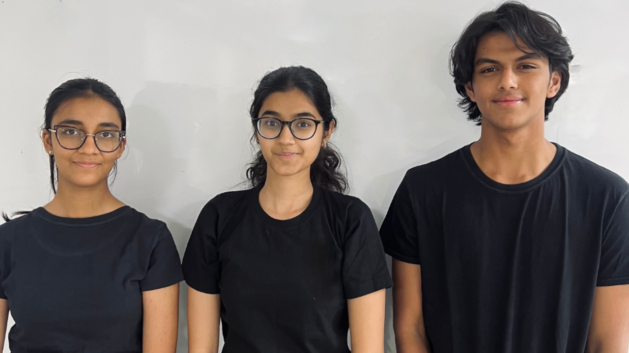The trio became the first Indian team to win The Earth Prize global title in 2026.<br>