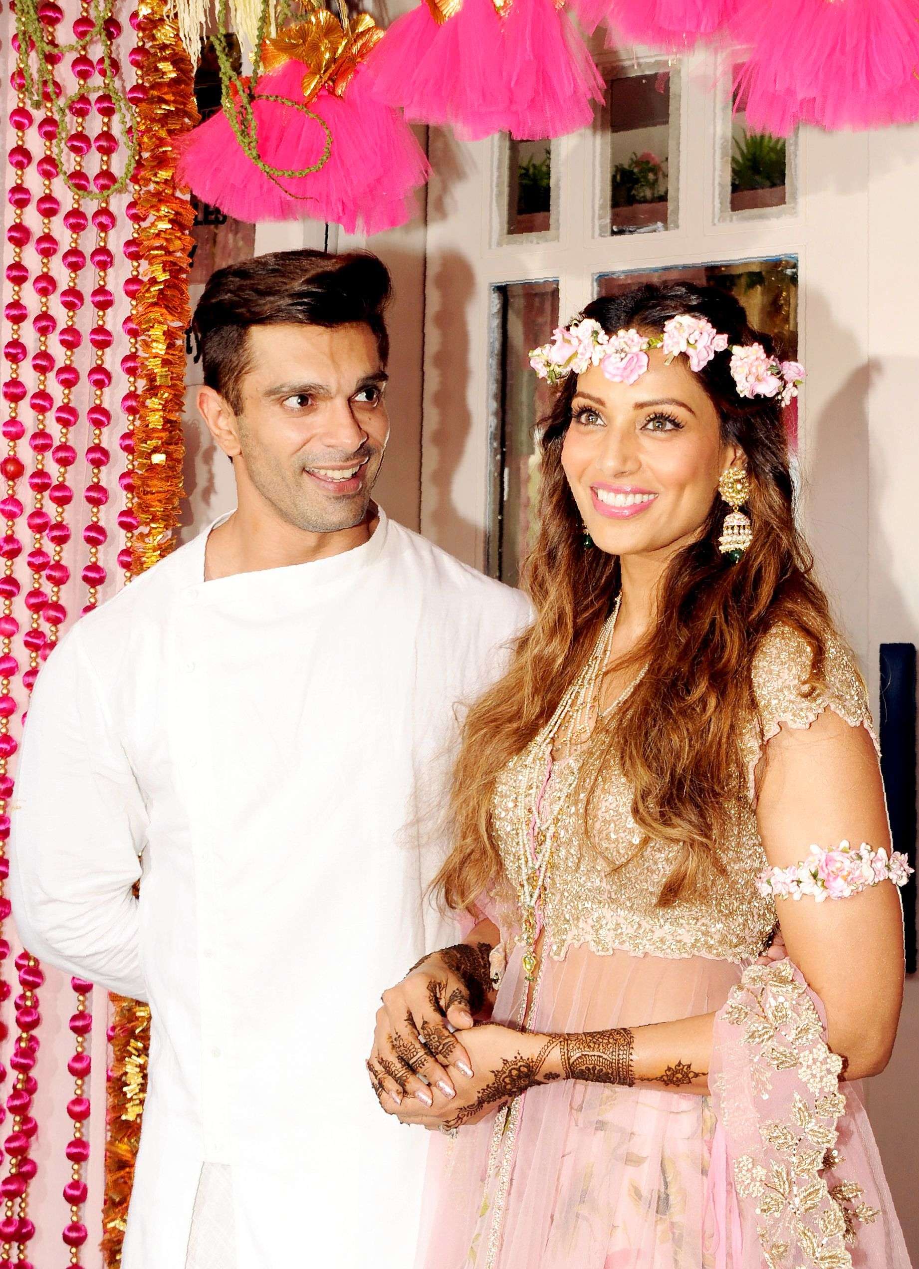 Bipasha picks floral, pink for Mehendi ceremony | India Forums