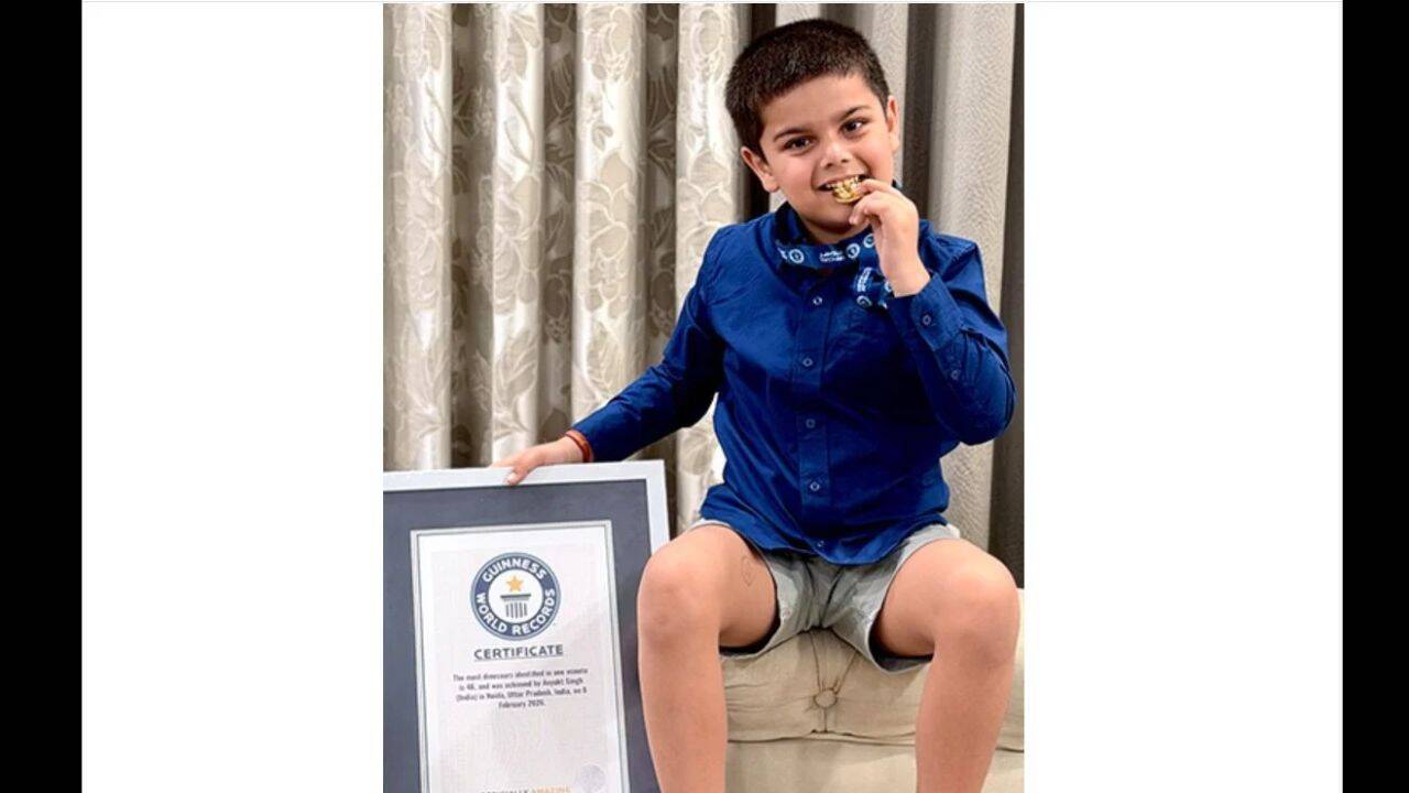 Avyukt holding his medal and cerficate (PC: Guinness World Records) Untitled Design - 2026-10-25T104815