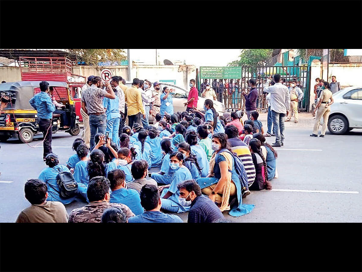 Official back-and-forth over clearing nurses' dues at jumbo facility - Vimarsana News