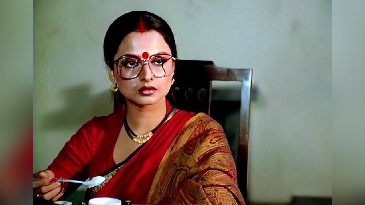 Her father, Gemini Ganesan was a famous actor in South India.