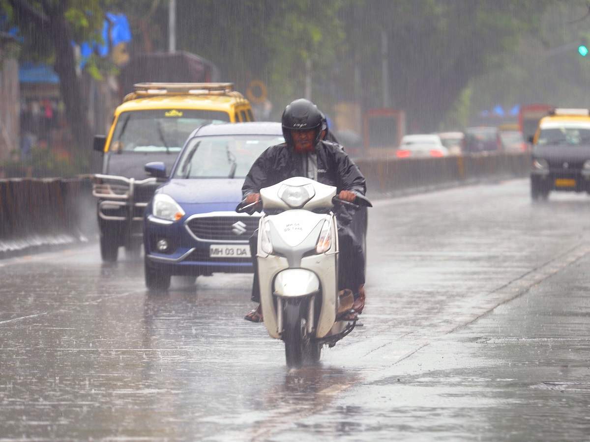 Weather Update Imd Predicts Heavy To Very Heavy Rain In Mumbai Thane