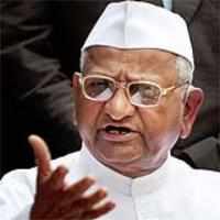 Anna writes letter to PM, doubts govt's will on Lokpal Bill