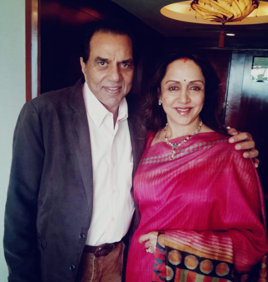 Hema Malini wishes Dharmendra on his 81st Birthday - YouTube