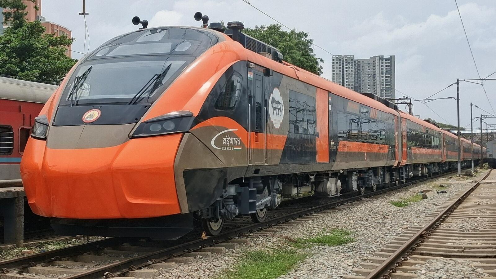 Delhi Varanasi new Vande Bharat Sleeper train