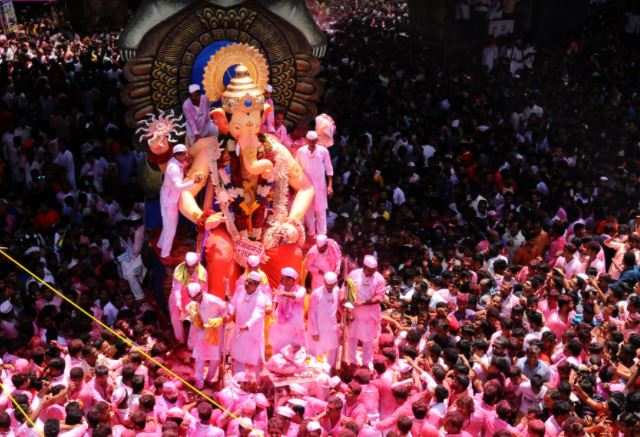 Ganesh Visarjan 2017: Lalbaug Cha Raja's Grand Visarjan procession