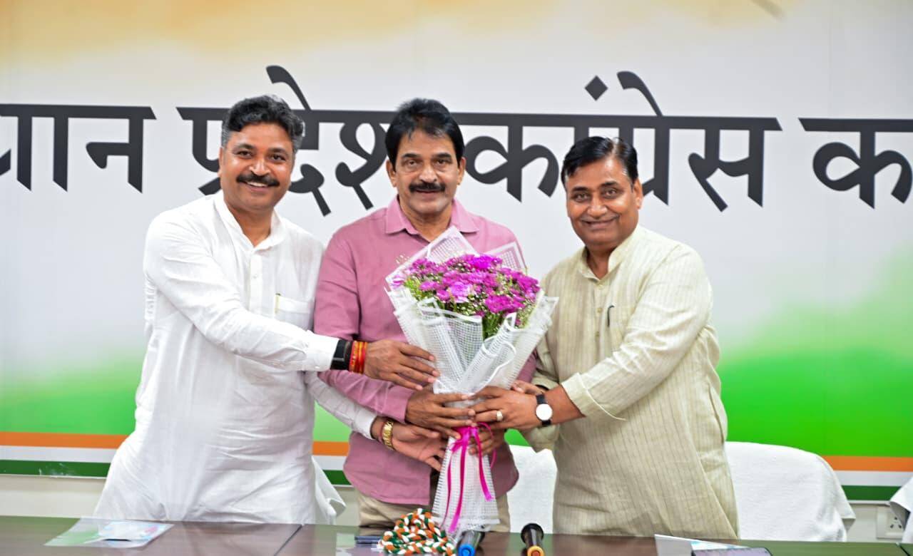 KC Venugopal, Govind Singh Dotasara and Tikaram Jully at PCC  (1).jpeg