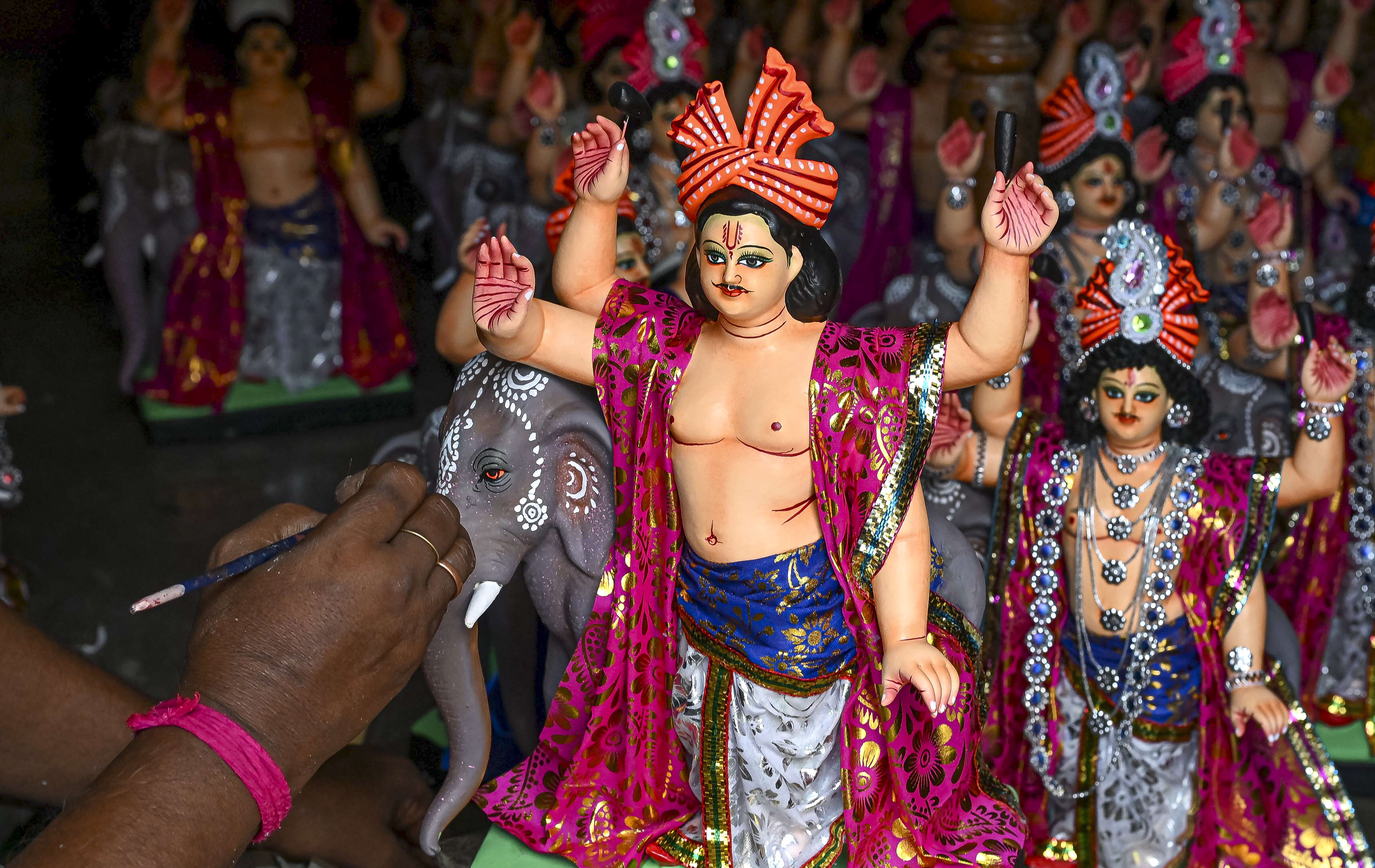'Vishwakarma Puja' preps in Nadia