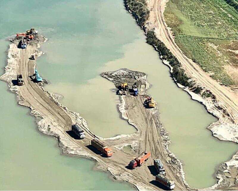 Another photo that was shared by Capt Amarinder Singh to highlight illegal sand mining in Punjab