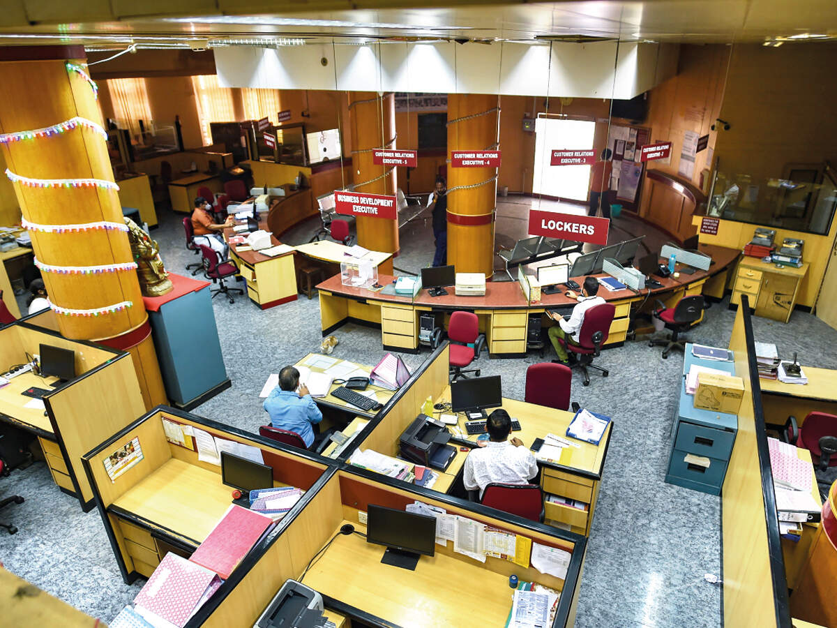 Private banks want landlords to reduce rent