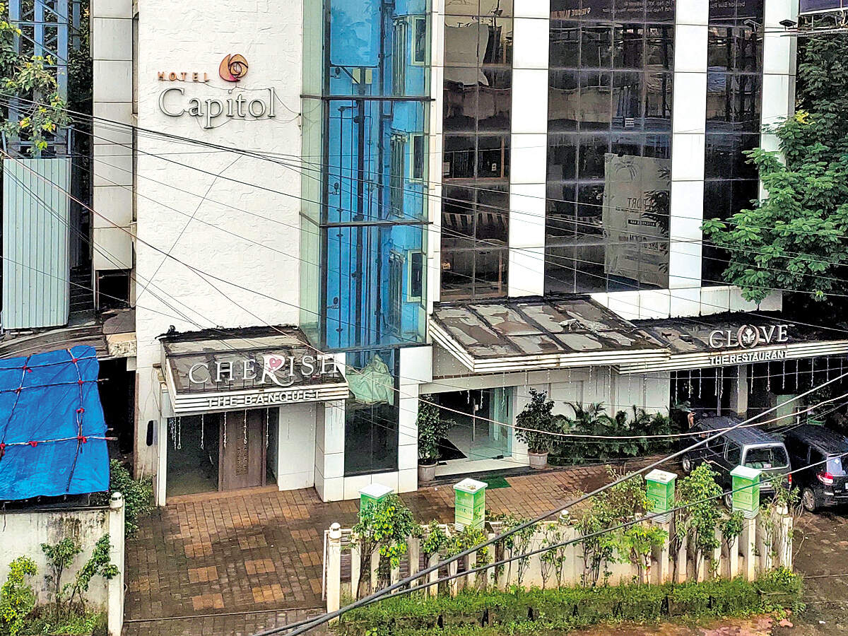 Thane Hookah, liquor and dance party at quarantine centre, 12 booked