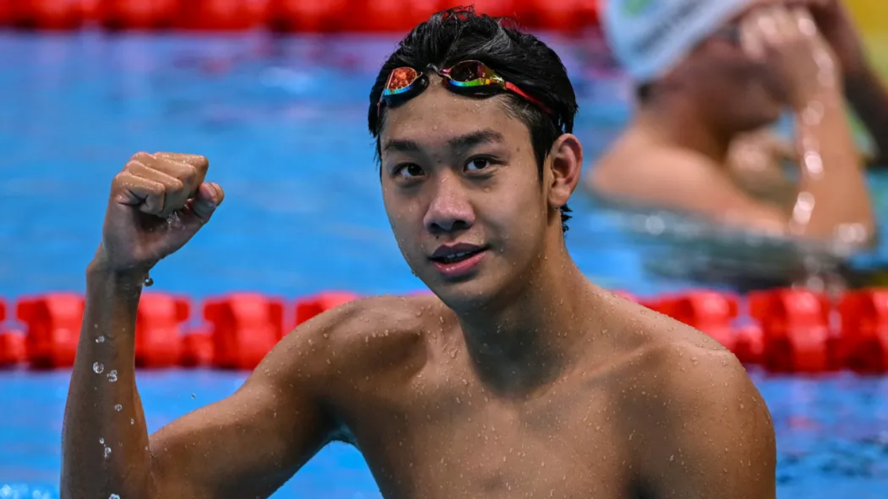 Zhang started learning when he was around five and a half to six years old.