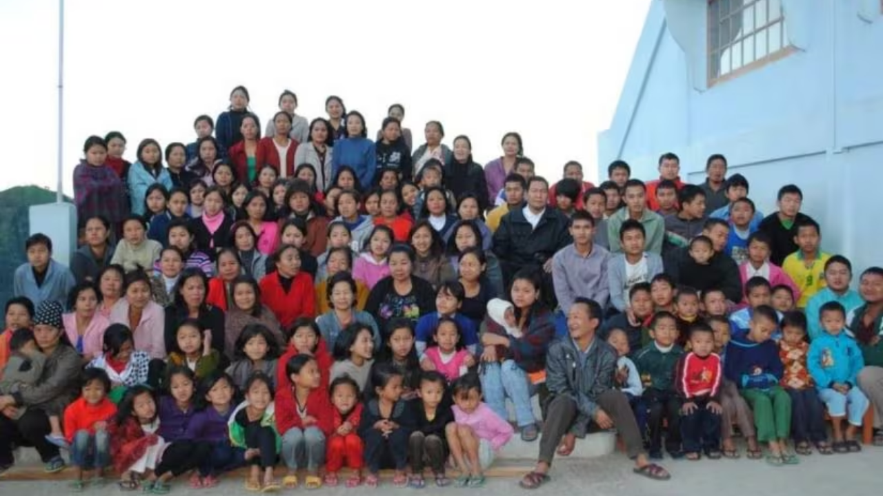 His family was nevertheless listed as the “Biggest Family” in 2011 by the World Record Academy.