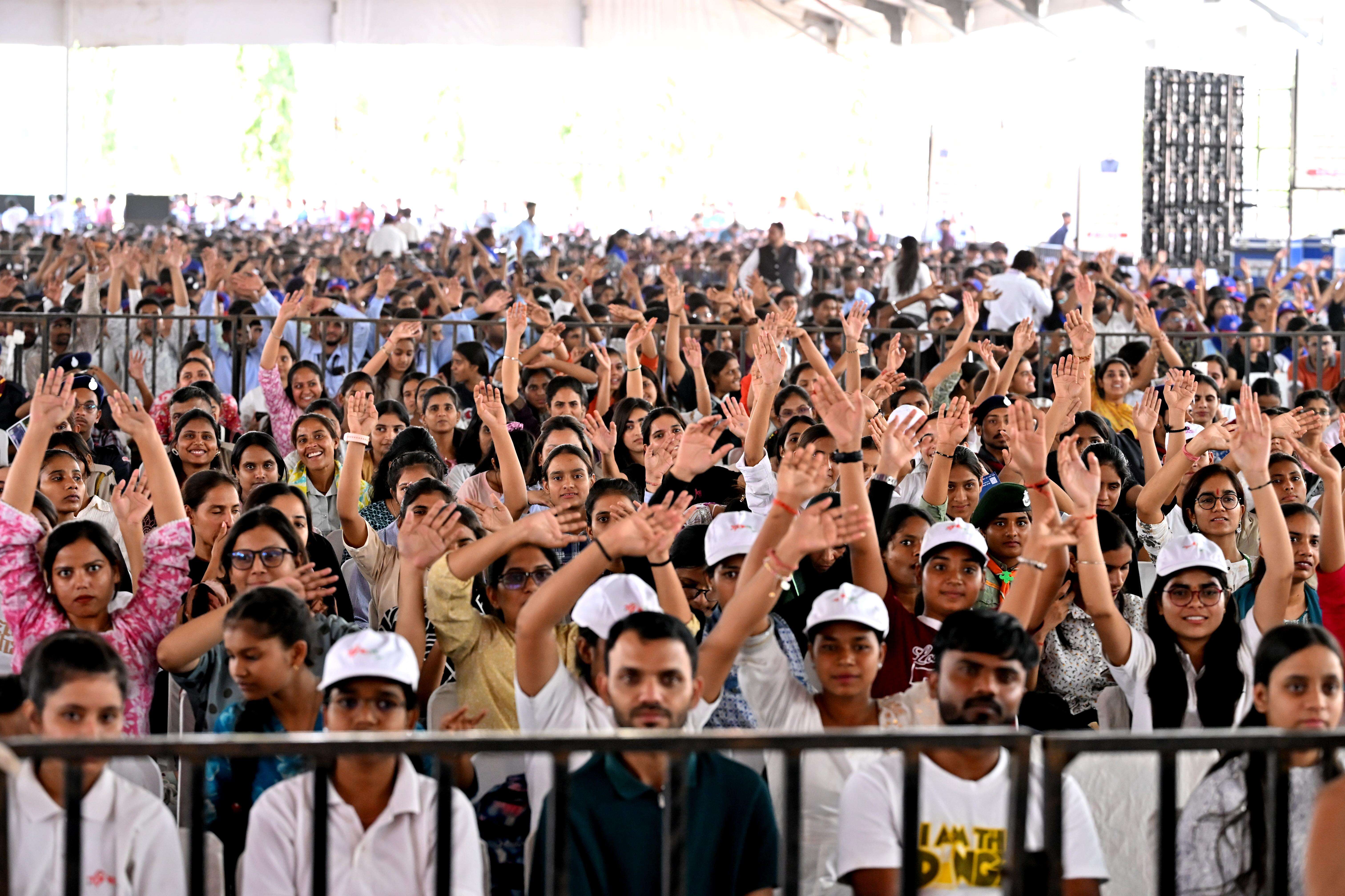 CM urges youth to shun drugs, use energy for nation-building (10).JPG