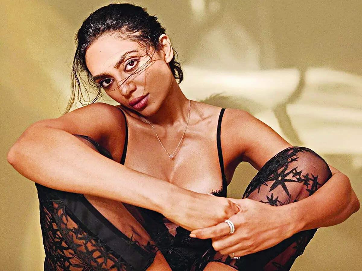 sobhita,sobhita dhulipala,mani ratnam,instagram,night manager,hollywood.