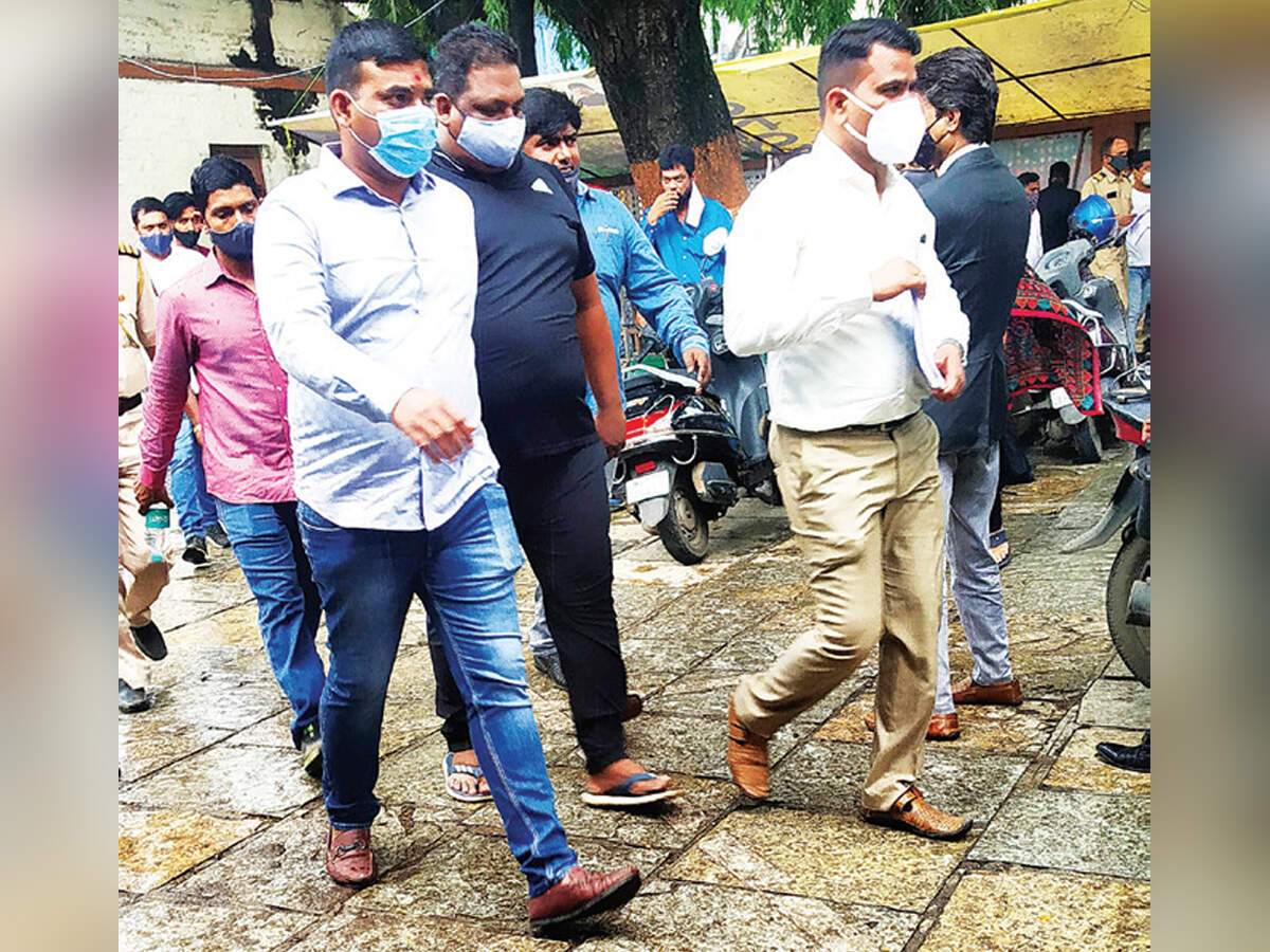BJP Corporator Vivek Yadav: MCOCA charges against BJP corporator Yadav - Vimarsana News