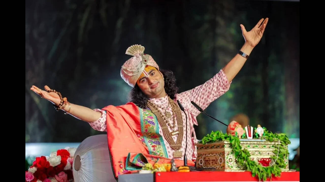 Spiritual-leader-Aniruddhacharya