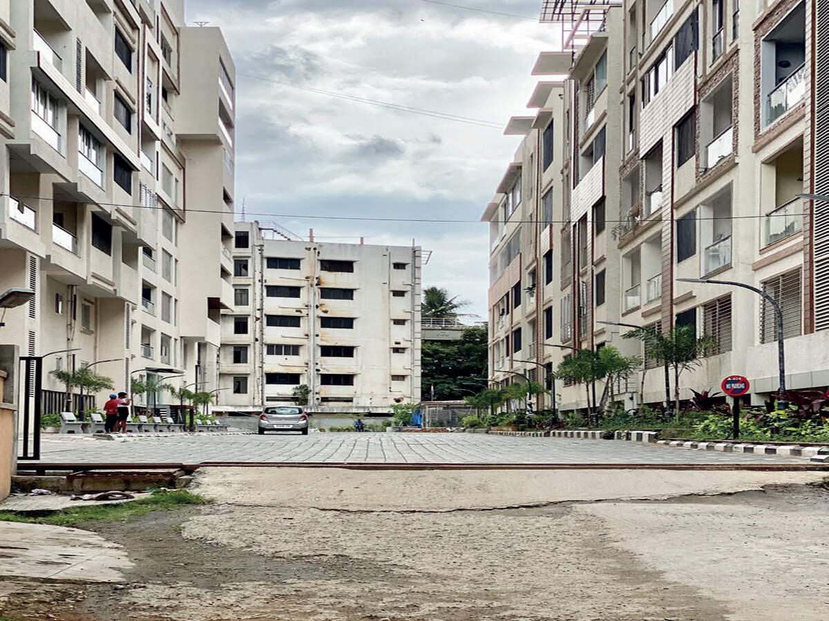 Builder on a road trip in Jayanagar - Vimarsana News