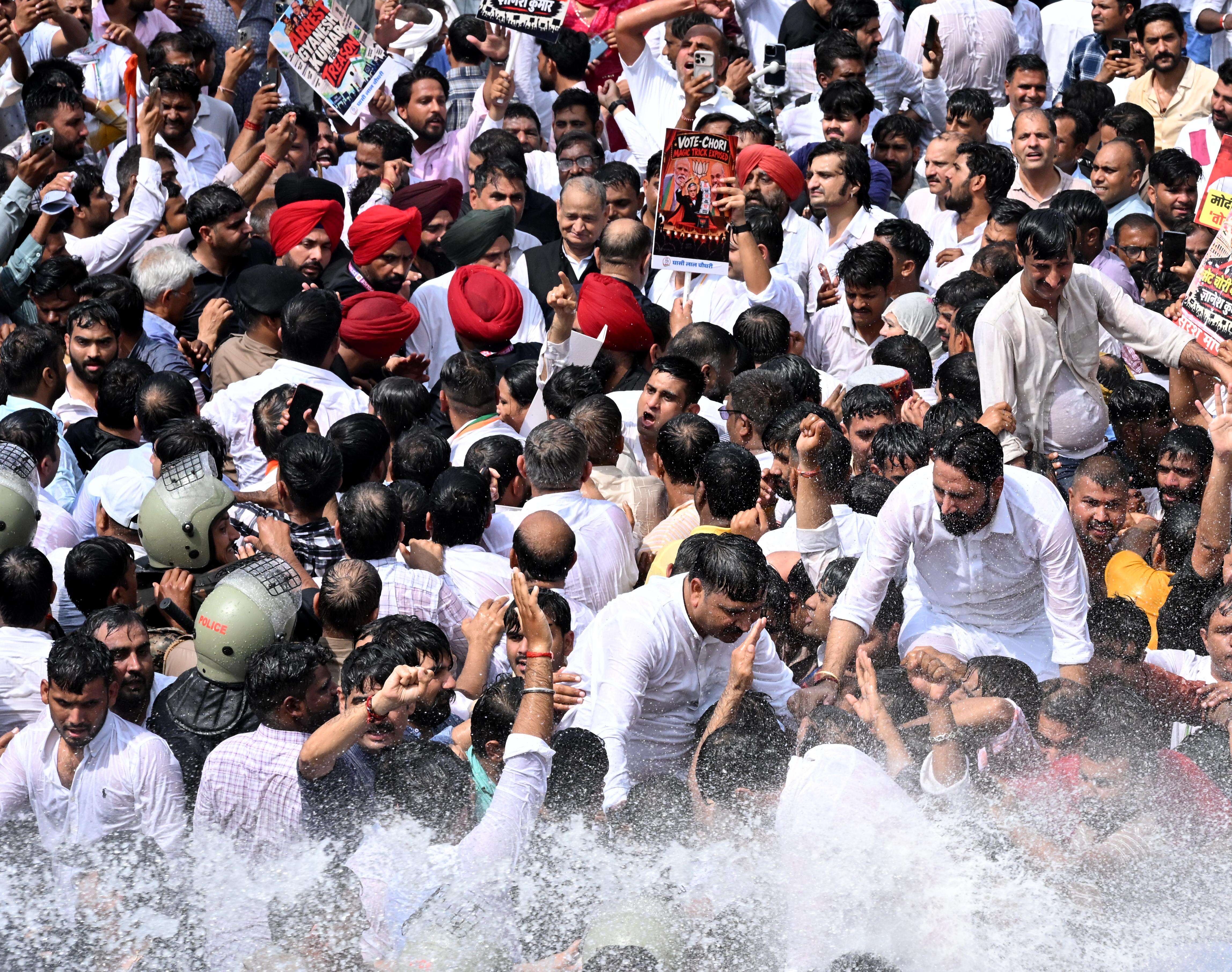 Congress workers protest against the election Commission of India in Jaipur on Monday (5).JPG