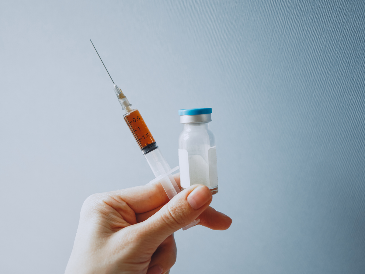 'Infodemic' risks jeopardising coronavirus vaccines