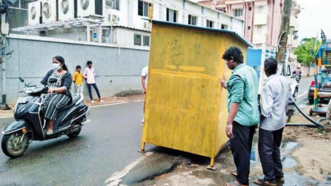 Corporation officials removing bunk shop from Mogappair’s Venugopal Street after complaint from an activist