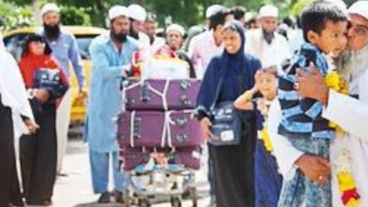 Pilgrims flying for Haj from Aurangabad told to pay more | Aurangabad News – Times of India