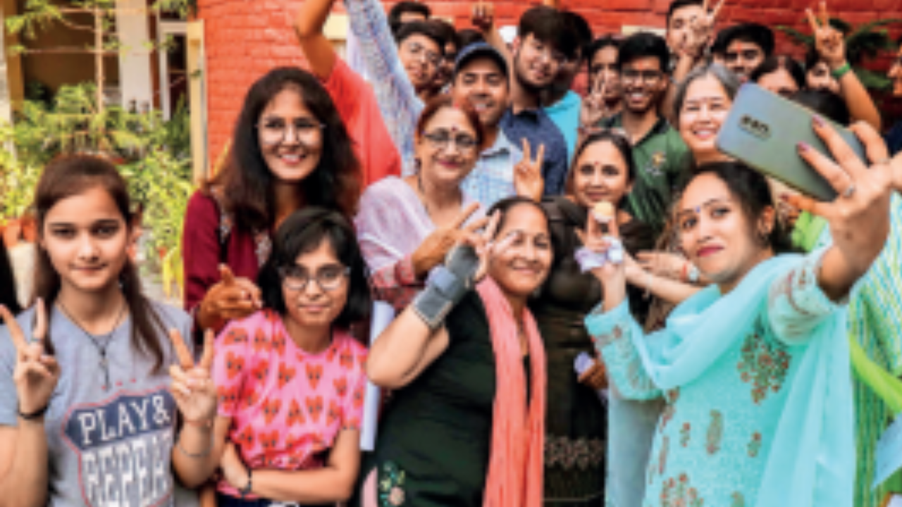 Mayfield Garden Block K, Gurgaon Map, Property Rates, Projects, Photos