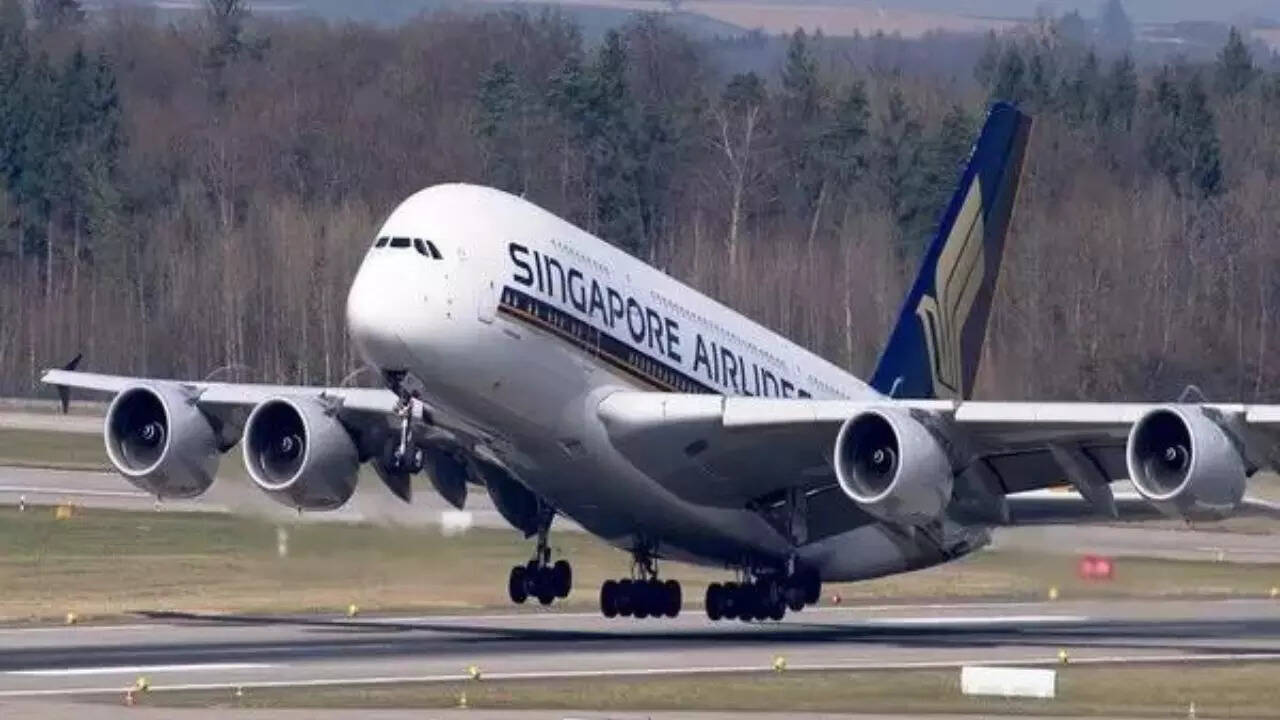 Singapore Airlines reports highest ever profit of $2.2 billion