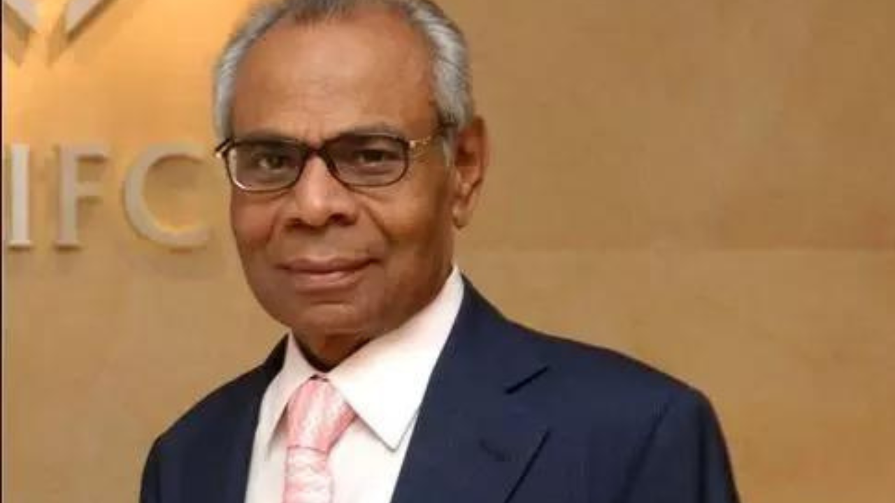 Patriarch’s death puts spotlight on $14 billion Hinduja feud