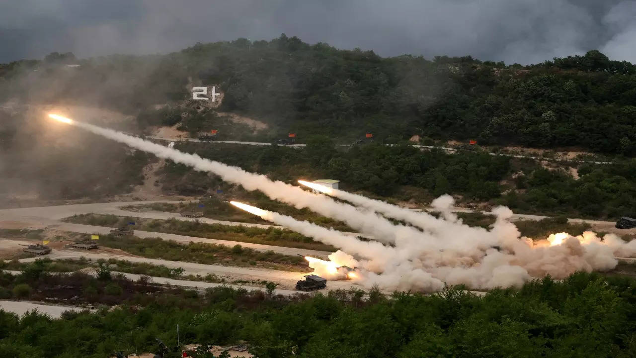 Güney Kore ve ABD askerleri, Kuzey Kore sınırı yakınlarında büyük çaplı canlı atış tatbikatı yapacak