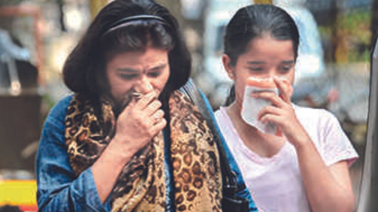 Chemical stench from Musi grips Hyderabad